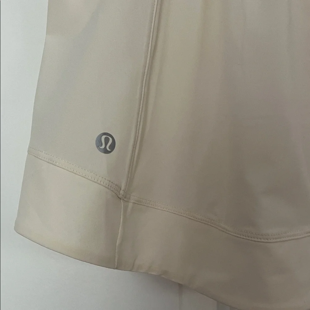 Lululemon Cream Sleeveless Zip-Up Vest - Picture 4 of 5